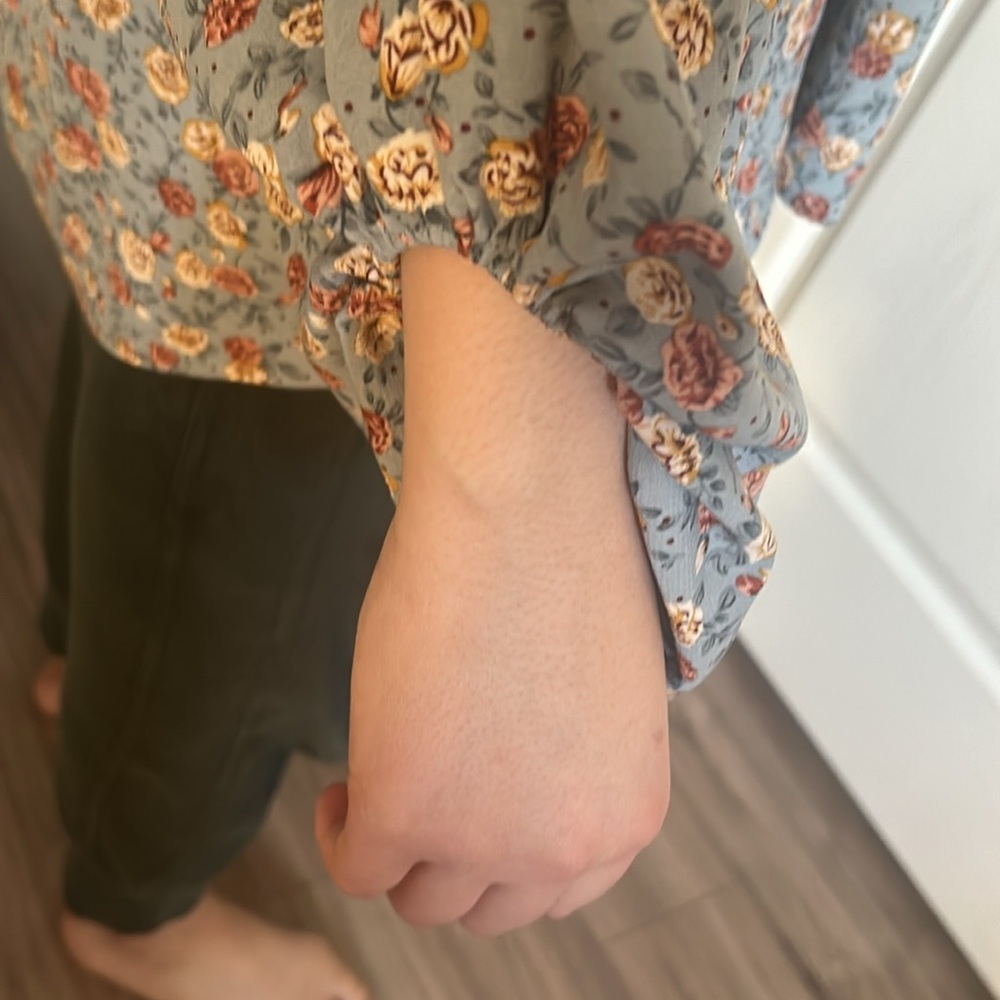 Hayden Tops - Picture 4 of 5